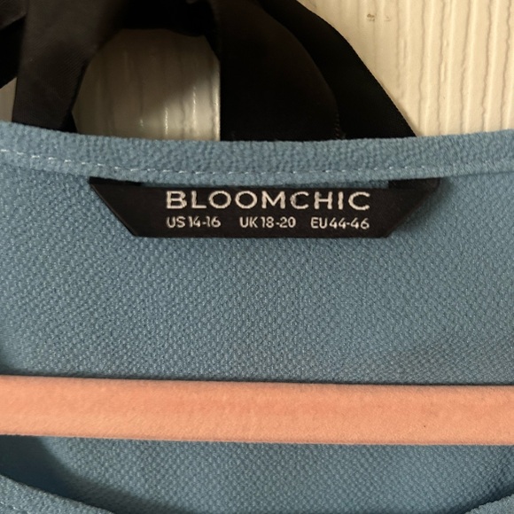 BloomChic Blue Midi Dress with Tie Waist 14/16 - Picture 8 of 8